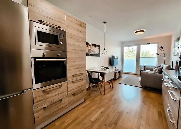 Vienna Green - Modern New Apartment, Old Danube