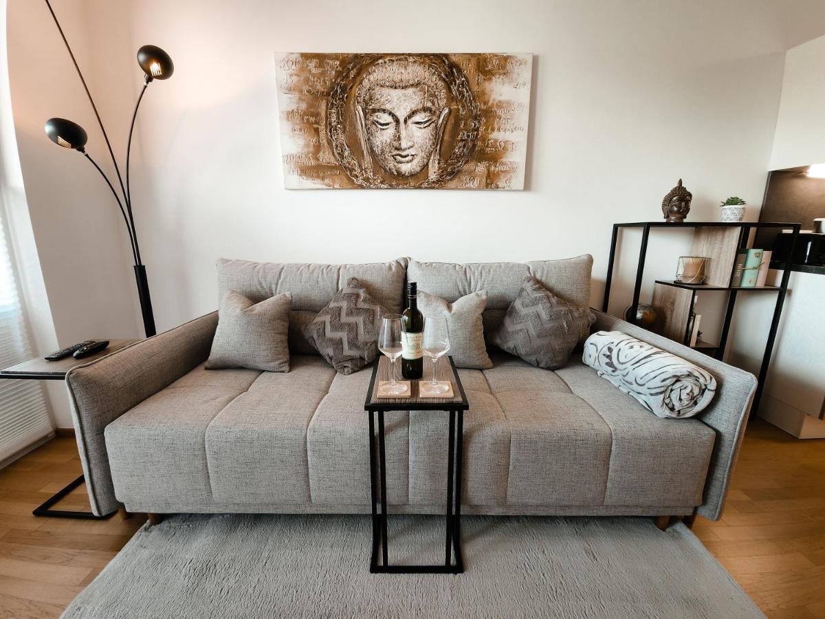 - Modern New Apartment, Old Danube * Viena